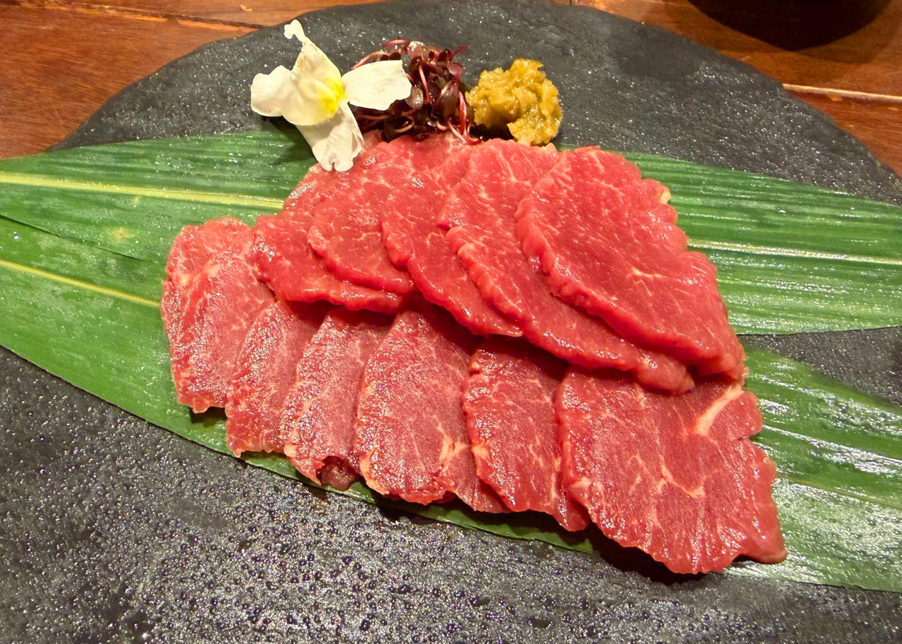 馬刺し
